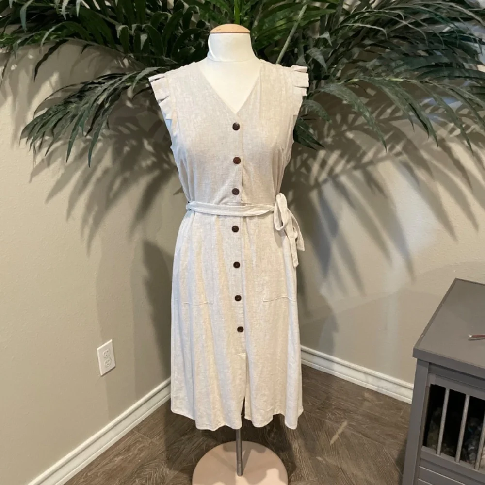 Dress - Picture 2 of 2